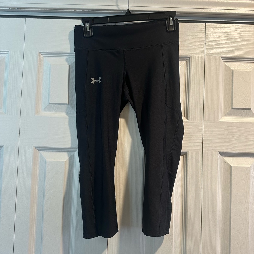 Under Armour Black Capri Leggings